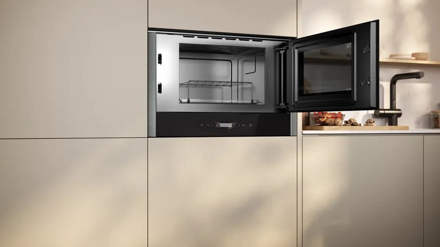 Neff NR4GR31G1B N70 Built-In Microwave Oven with Grill - Image 2